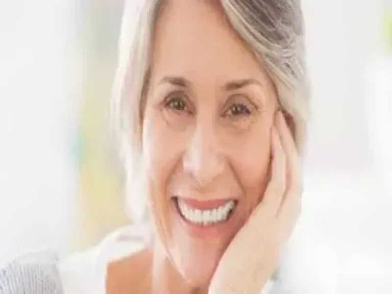 أهمية التغذية المتوازنة للنساء المتقدمات في السن.. نظام غذائي متكامل يعزز الصحة
