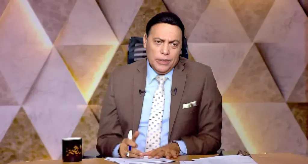 خسوف القمر والحرائق في مصر.. الغيطي يواجه خبيرًا فلكيًا بتفسير مثير للجدل