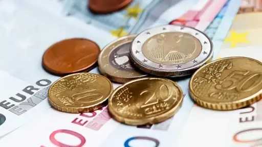 أسعار العملات اليوم.. الدولار عند 50.46 جنيه والدينار الكويتي يتصدر العملات العربية