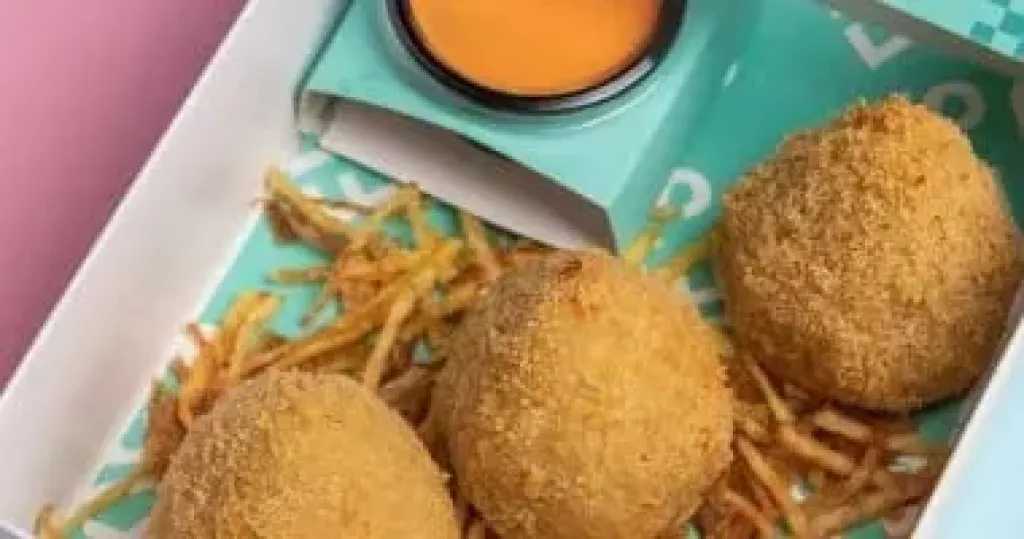بطاطس محشية بالدجاج والجبن في الفرن.. وصفة سهلة ومشبعة لغداء مختلف