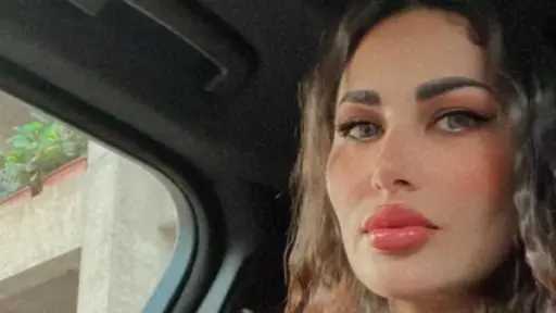 عرض ندى كامل ومطرب الراب كردي على الطب الشرعي في قضية حيازة المخدرات