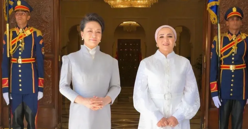 انتصار السيسي وبينغ لي يوان