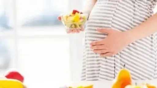 سكري الحمل لا يعني ولادة قيصرية.. طبيب يوضح كيف تحافظ الحامل على سلامتها وسلامة جنينها