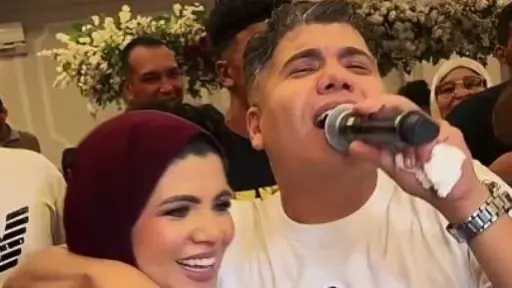 عمر كمال يحتفل بمولود شقيقته ويوجه رسالة مؤثرة لوالدته