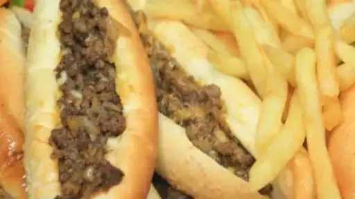 وفري في ميزانية البيت.. طريقة عمل سندوتشات بواقي الدجاج بالجبنة