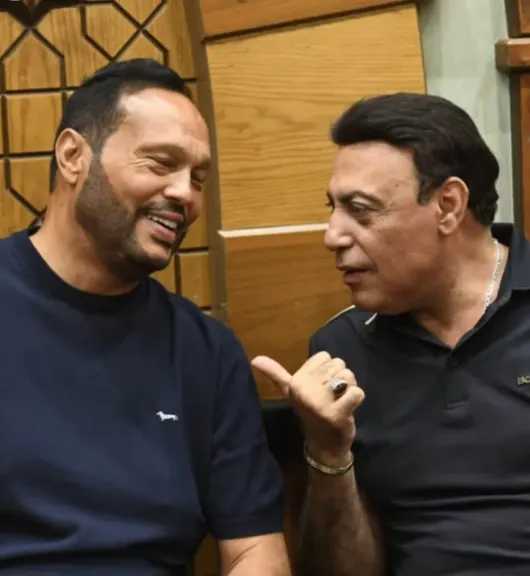 محمد الغيطي يقدم واجب العزاء في زوجة الكاتب والسيناريست أيمن سلامة