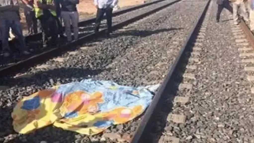 مصرع ربة منزل أسفل عجلات قطار أثناء محاولتها اللحاق به في كوم أمبو