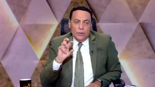 محمد الغيطي ينتقد «لقطة الميكروفون» في جولة محافظ القليوبية ويطالب بشفافية حول المدارس