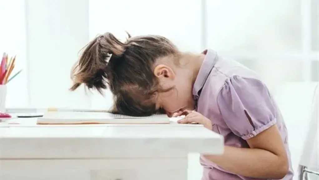 للأمهات.. 5 أطعمة تسبب التخمة والخمول لطفلك وتؤثر على تركيزه في المدرسة