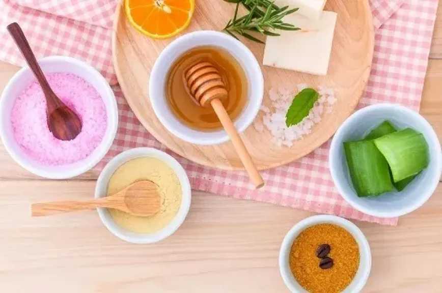 وصفات طبيعية للعناية بالبشرة الحساسة.. الشوفان والعسل أبرزها
