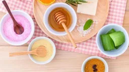 وصفات طبيعية للعناية بالبشرة الحساسة.. الشوفان والعسل أبرزها وصفات طبيعية للعناية بالبشرة الحساسة.. الشوفان والعسل أبرزها