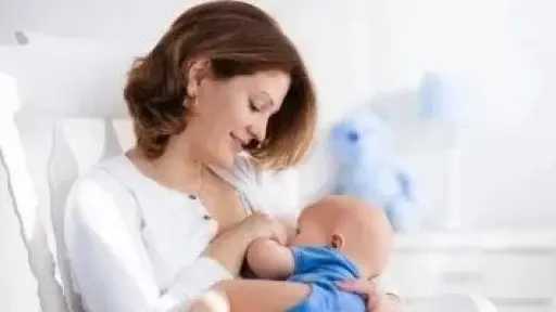 الصحة توجه نصائح للأمهات الجدد.. فوائد الرضاعة الطبيعية وأهميتها لصحة الأم والطفل الصحة توجه نصائح للأمهات الجدد.. فوائد الرضاعة الطبيعية وأهميتها لصحة الأم والطفل