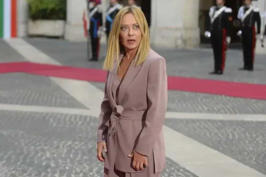 جورجيا ميلوني تدعو لتعاون أوروبا والخليج لمواجهة اضطرابات باب المندب وتأمين الملاحة