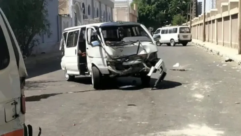 تصادم ميكروباصين