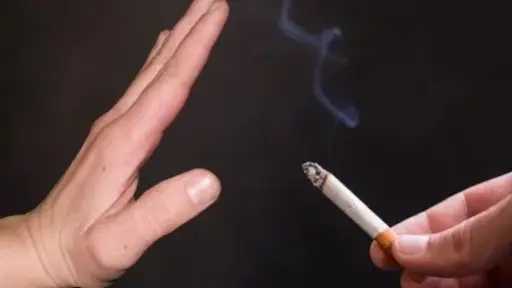 الصحة تحذر الأمهات من مخاطر التدخين.. السجائر الإلكترونية ليست آمنة