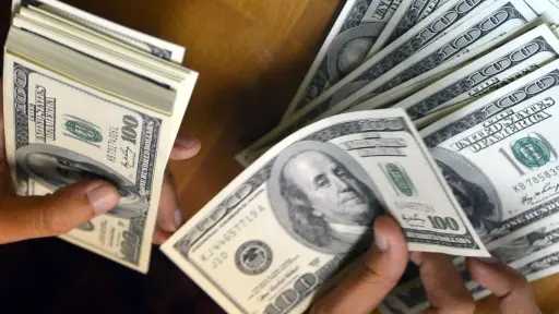 سعر الدولار اليوم في مصر .. تراجع جديد أمام الجنيه سعر الدولار اليوم في مصر .. تراجع جديد أمام الجنيه