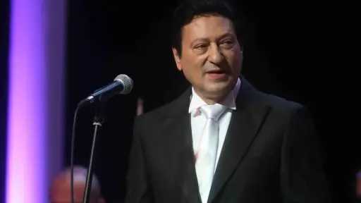 محمد الحلو يشارك في احتفالية انتصارات أكتوبر على مسرح البالون