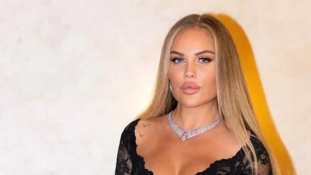 الفنانة اللبنانية نيكول سابا