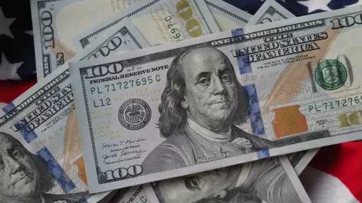 سعر الدولار اليوم في البنوك المصرية والبنك المركزي