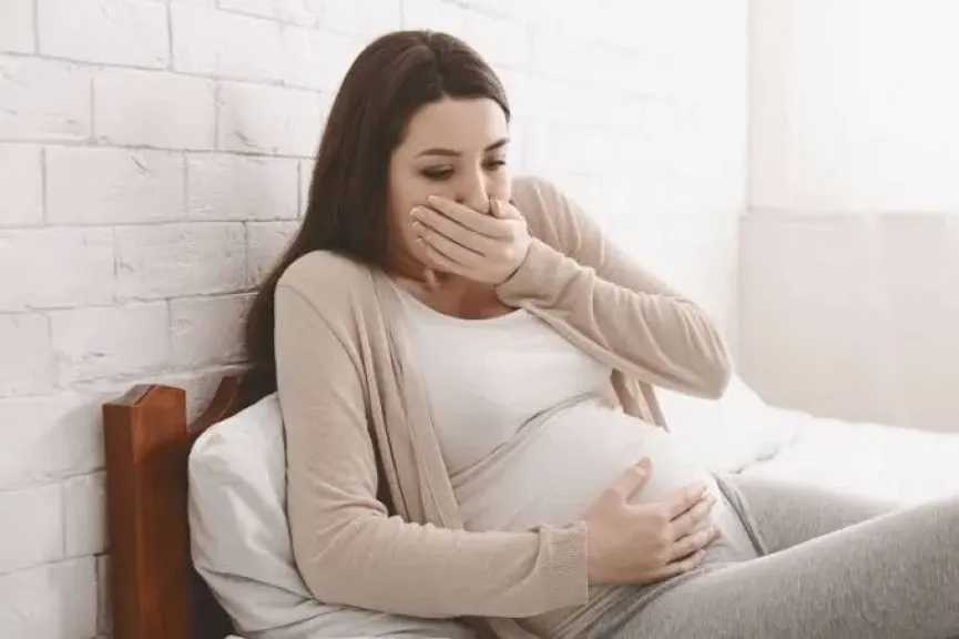 هل الحمل يغيّر دماغ المرأة؟ دراسة تكشف سر إعادة تنظيم المخ و«ضباب الحمل»