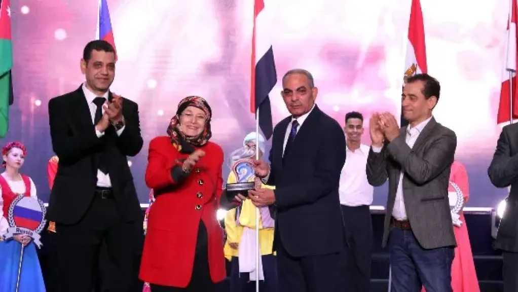 مهرجان الإسماعيلية الدولي للفنون الشعبية يكرم مشيرة إسماعيل في افتتاح دورته الـ26