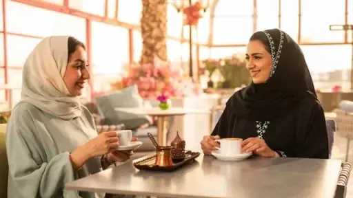 احذر هذه الكلمات عند زيارة السعودية والإمارات.. تعبيرات مألوفة في مصر قد تُفهم بطريقة أخرى