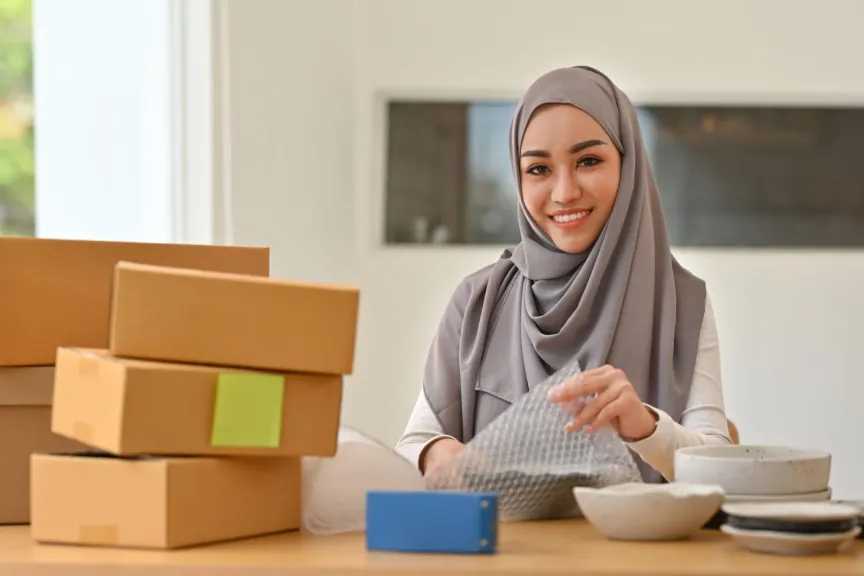 تأمين المشروعات الصغيرة للمرأة الخليجية.. كيف تحمين بضائعك ومشروعك من الخسائر المفاجئة؟