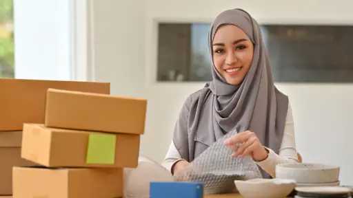 تأمين المشروعات الصغيرة للمرأة الخليجية.. كيف تحمين بضائعك ومشروعك من الخسائر المفاجئة؟ تأمين المشروعات الصغيرة للمرأة الخليجية.. كيف تحمين بضائعك ومشروعك من الخسائر المفاجئة؟