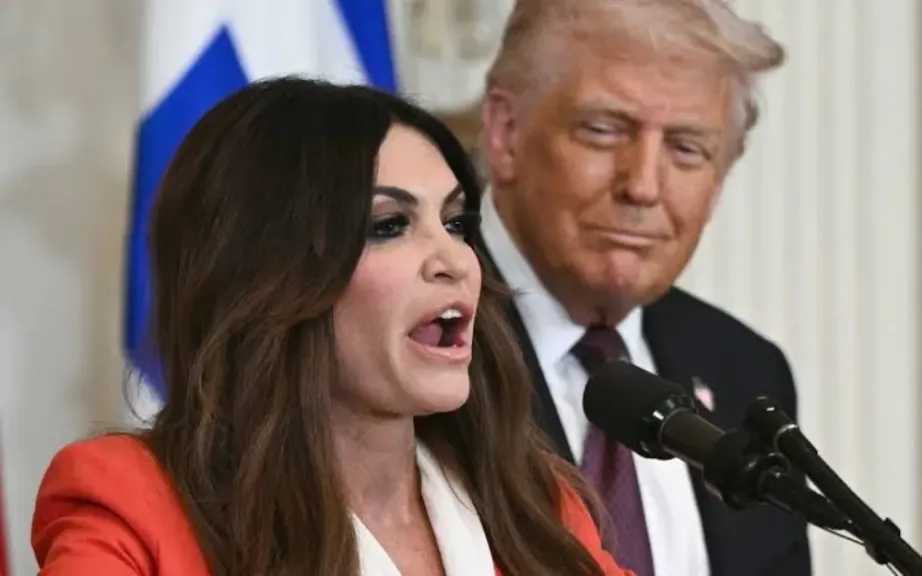 كيمبرلي جيلفويل تستقيل من منصب سفيرة أمريكا لدى اليونان وسط اتهامات بسوء السلوك