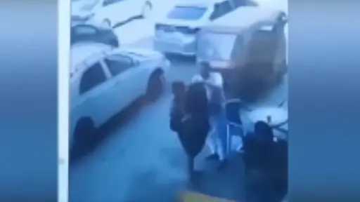 «الأهالي ستروها».. محمد الغيطي يكشف تفاصيل واقعة السيدة الأجنبية في الهرم «الأهالي ستروها».. محمد الغيطي يكشف تفاصيل واقعة السيدة الأجنبية في الهرم