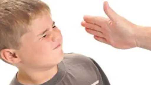 بلاغ يتهم معلمة بصفع تلميذ داخل مدرسة في الطالبية بالجيزة بلاغ يتهم معلمة بصفع تلميذ داخل مدرسة في الطالبية بالجيزة