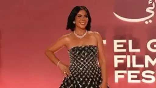 الأسود يسيطر على إطلالات النجمات في افتتاح مهرجان الجونة السينمائي الأسود يسيطر على إطلالات النجمات في افتتاح مهرجان الجونة السينمائي