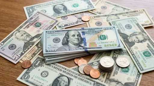 سعر الدولار اليوم في مصر.. أعلى وأقل سعر بالبنوك