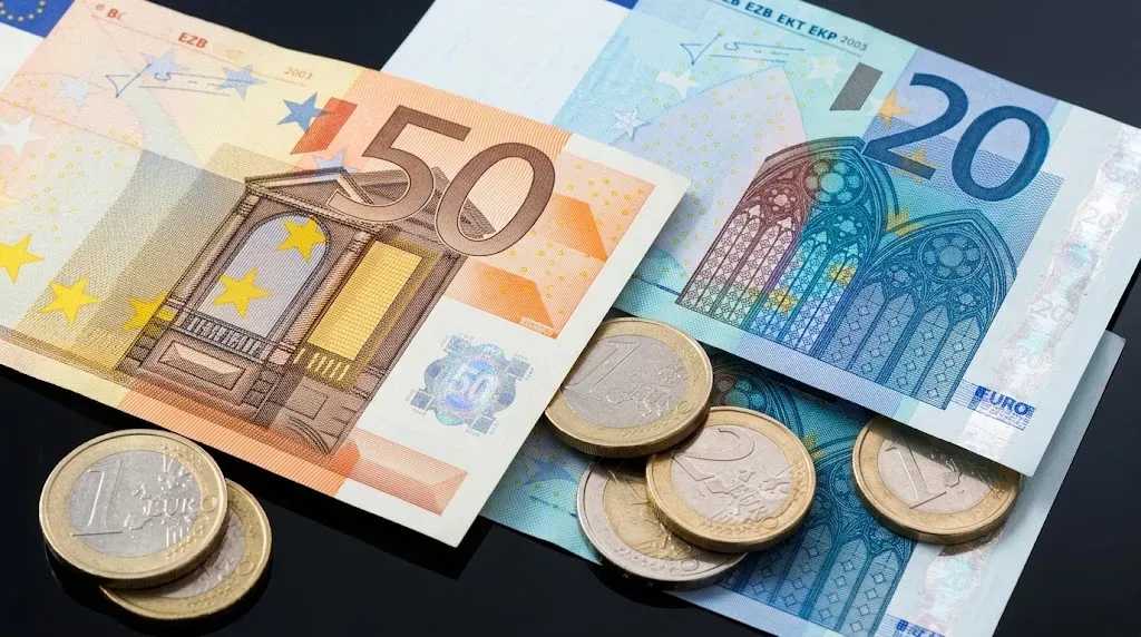 سعر اليورو مقابل الجنيه اليوم في البنوك المصرية