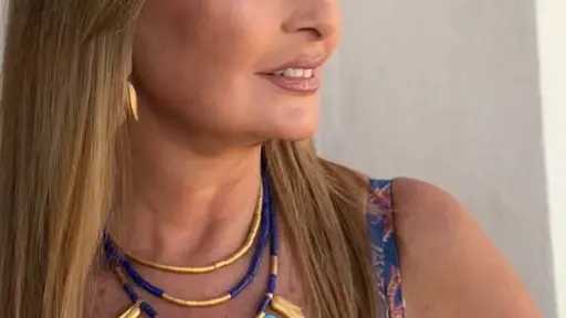 يسرا تخطف الأنظار بإطلالة صيفية أنيقة في مهرجان الجونة السينمائي