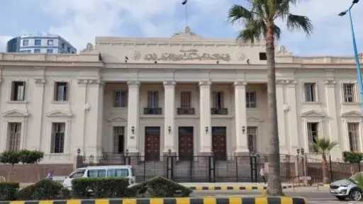 بحكم محكمة.. جنايات الإسكندرية تقضي بالمؤبد لسائق اعتدى على ابنتيه القاصرتين