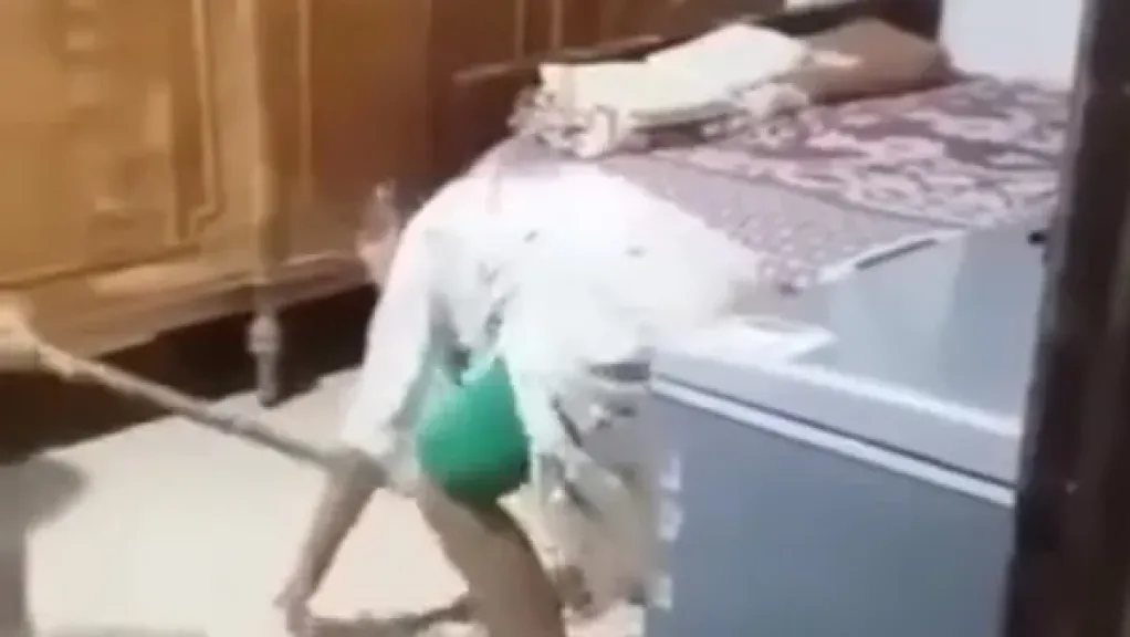 الاعتداء على شقيقتها من ذوي الإعاقة 