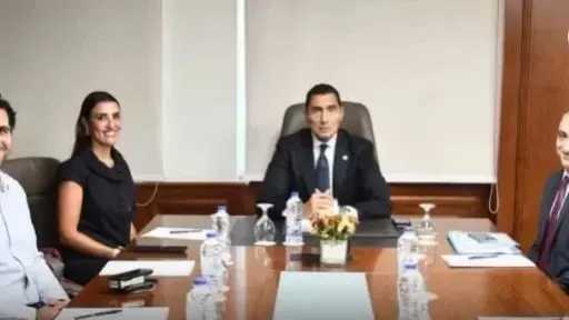 وزير الشباب والرياضة ينعى لاعبتي الجودو لوجين ورفيف بعد وفاتهما في حادث بأسيوط