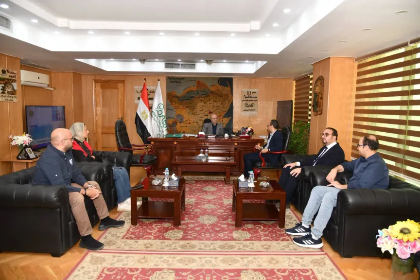 محافظ الفيوم مع مساعد وزير الصحة