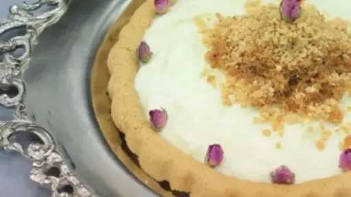 طريقة عمل حلاوة السميد بالمهلبية في المنزل بخطوات سهلة ومذاق شهي