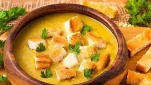 طريقة عمل شوربة العدس بالذرة والكريمة.. وصفة شتوية سهلة ولذيذة طريقة عمل شوربة العدس بالذرة والكريمة.. وصفة شتوية سهلة ولذيذة