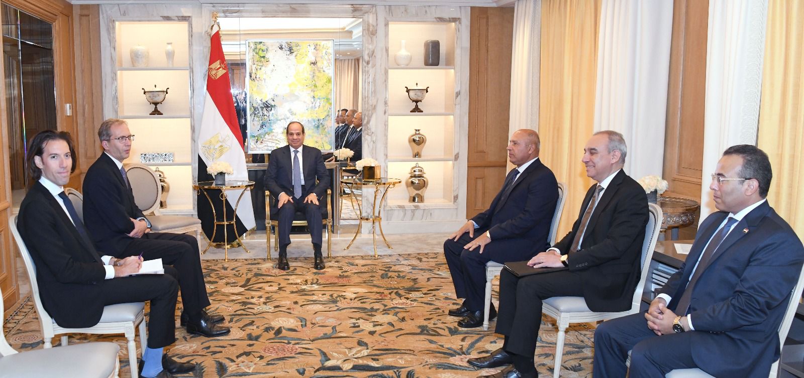 رسائل الرئيس السيسي لكبرى الشركات الفرنسية