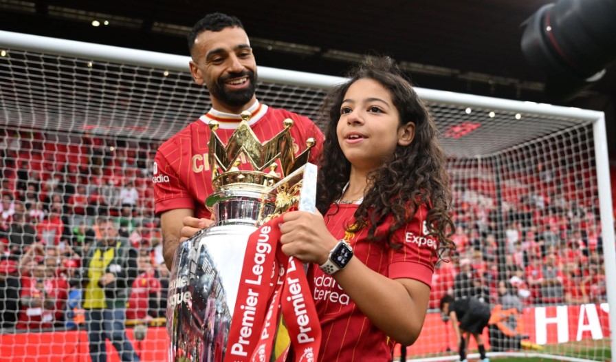لحظات مميزة مع محمد صلاح وعائلته