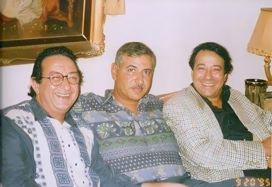 صورة نادرة للعمدة صلاح السعدني مع خالد جمال عبد الناصر ونور الشريف