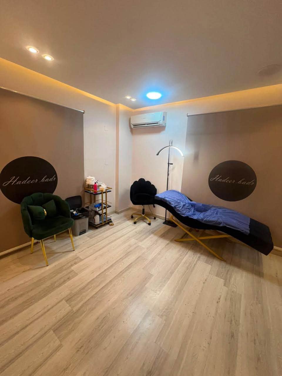 عيادة تجميل غير مرخصة