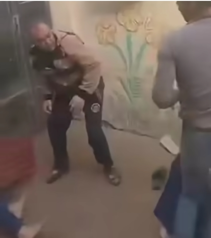 d0096ec6c835.jpg